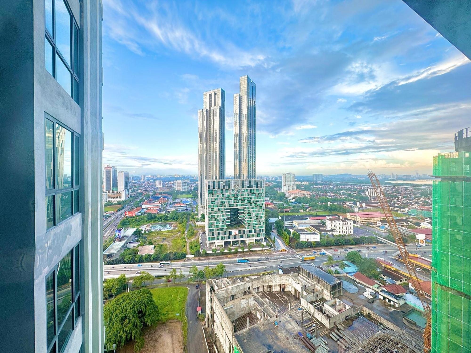 Sks Pavillion Residence By Luxecocoo Ck Johor Bahru City Centre Exterior photo